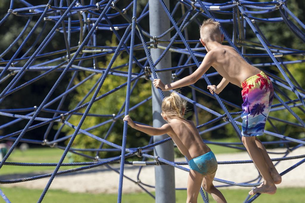 Oostappen Vakantiepark Marina Beach Bv 3*